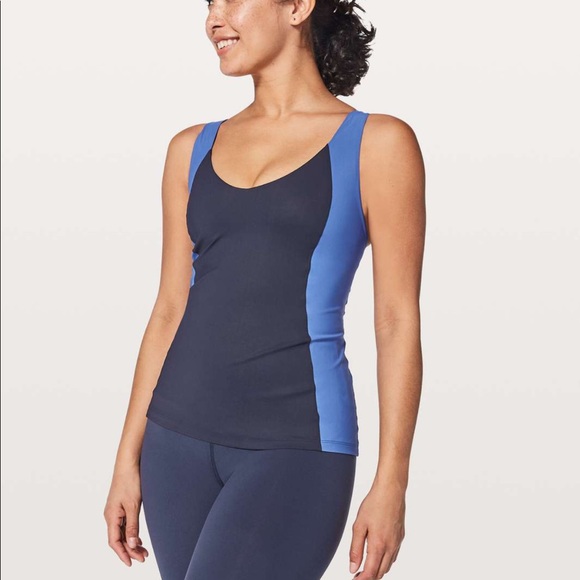 Lululemon Long Breath 2in1 Tank✨ - Picture 2 of 5